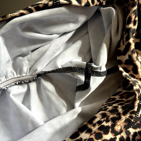 Zyia Active Scrunch Butt Leggings Size 6/8 Ruched Brown Leopard Animal Print - Picture 7 of 7